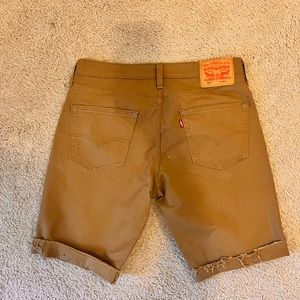 Levi’s cutoff khaki denim shorts W33